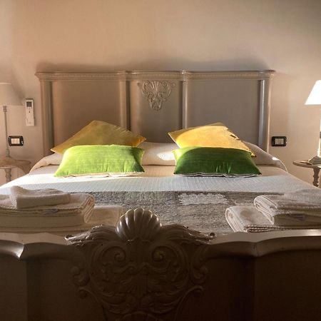 Bed and Breakfast I Grappoli Divini Viarigi Esterno foto