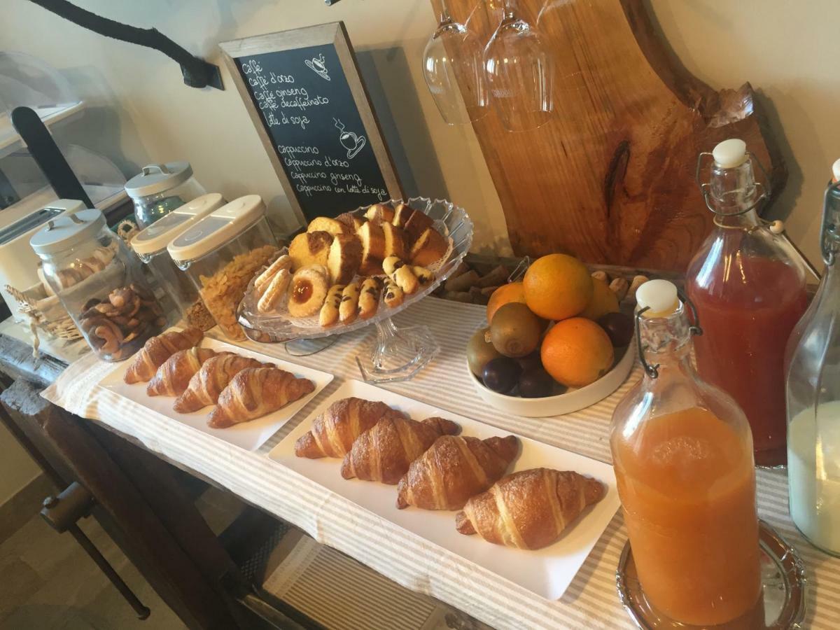 Bed and Breakfast I Grappoli Divini Viarigi Esterno foto