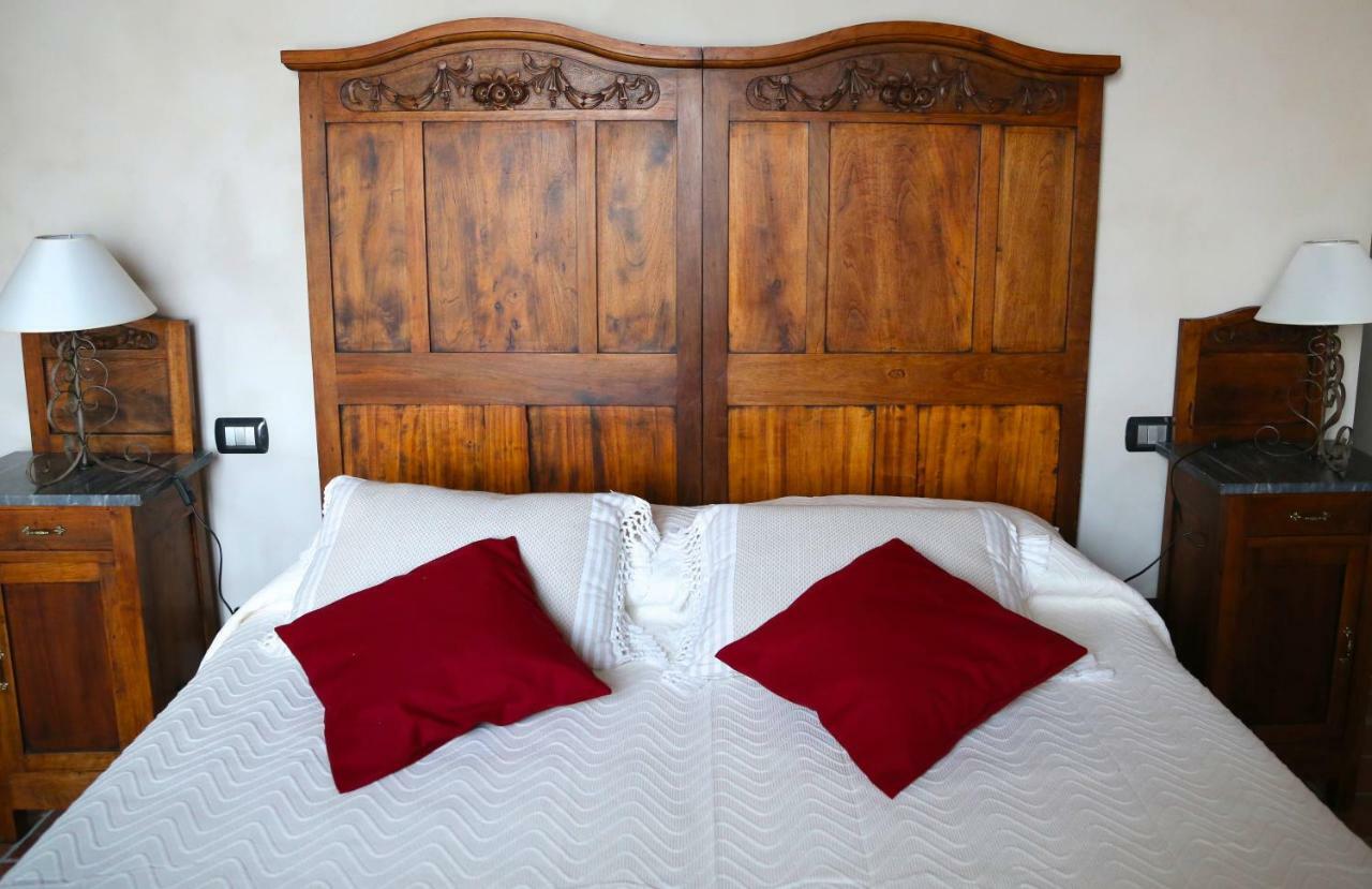 Bed and Breakfast I Grappoli Divini Viarigi Esterno foto